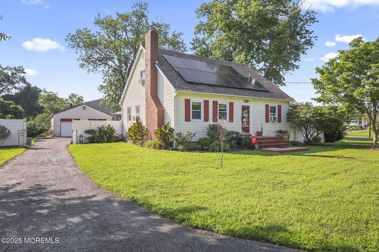 1222 Taylor Lane - Photo 1