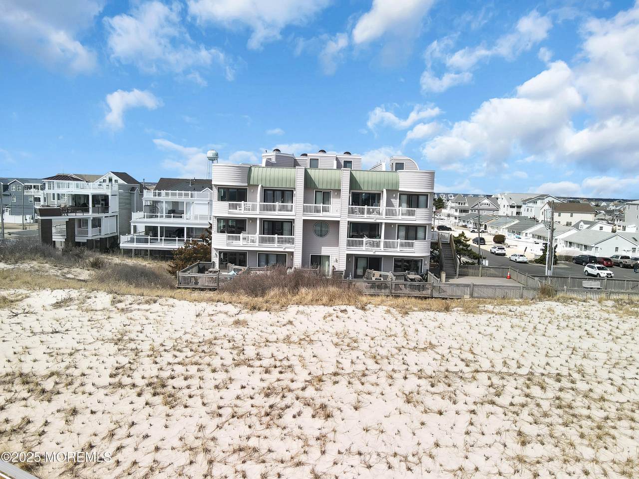 https://bt-photos.global.ssl.fastly.net/monmouth/1280_boomver_3_22532697-2.jpg