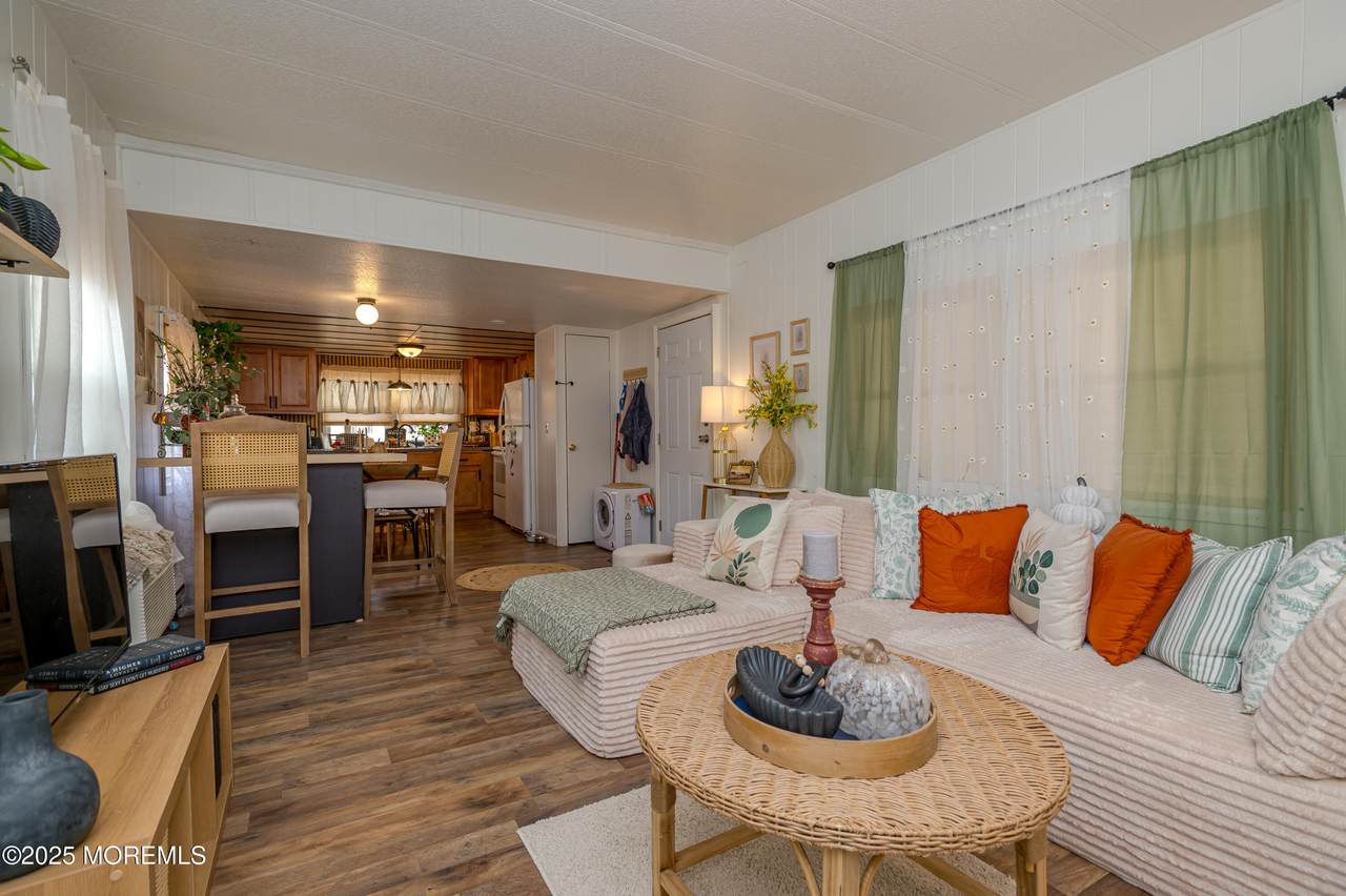 12 Alissa Terrace - Photo 1