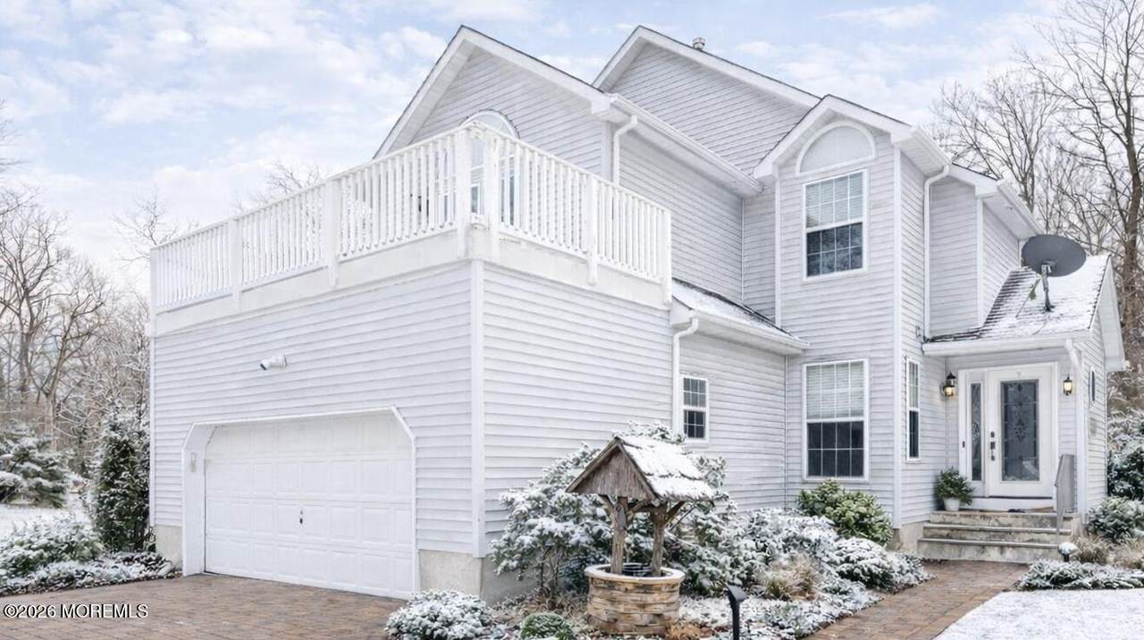 12 Crest Road - Photo 1