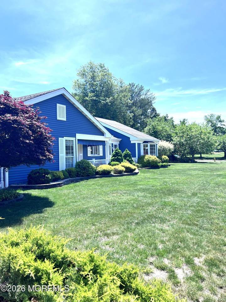 https://bt-photos.global.ssl.fastly.net/monmouth/1280_boomver_3_22601775-2.jpg