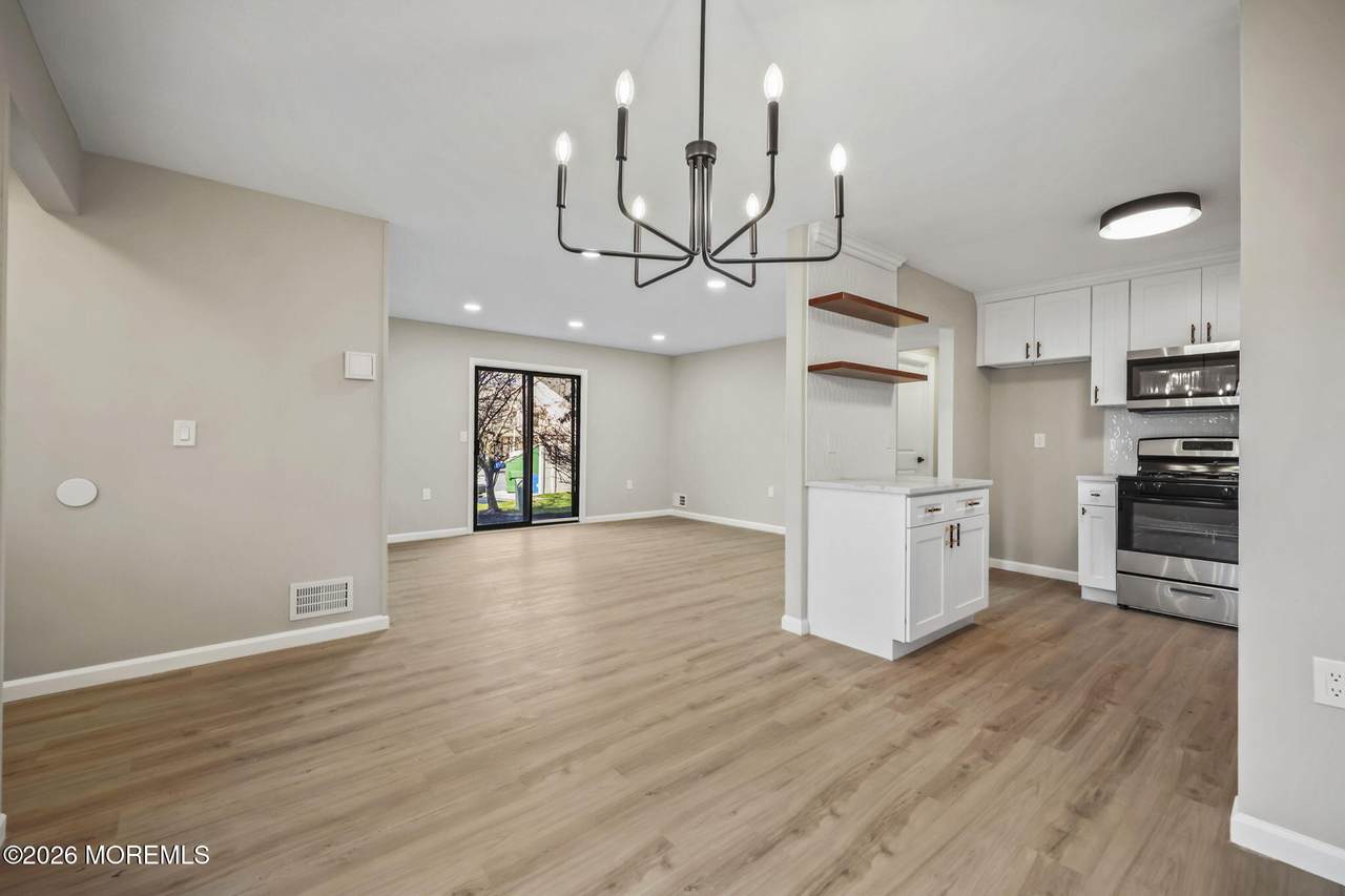 802 Begonia Court - Photo 1