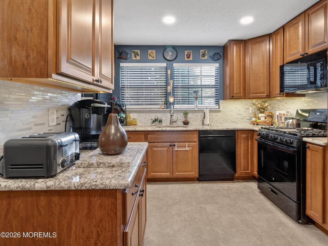 401 Daffodil Drive - Photo 1