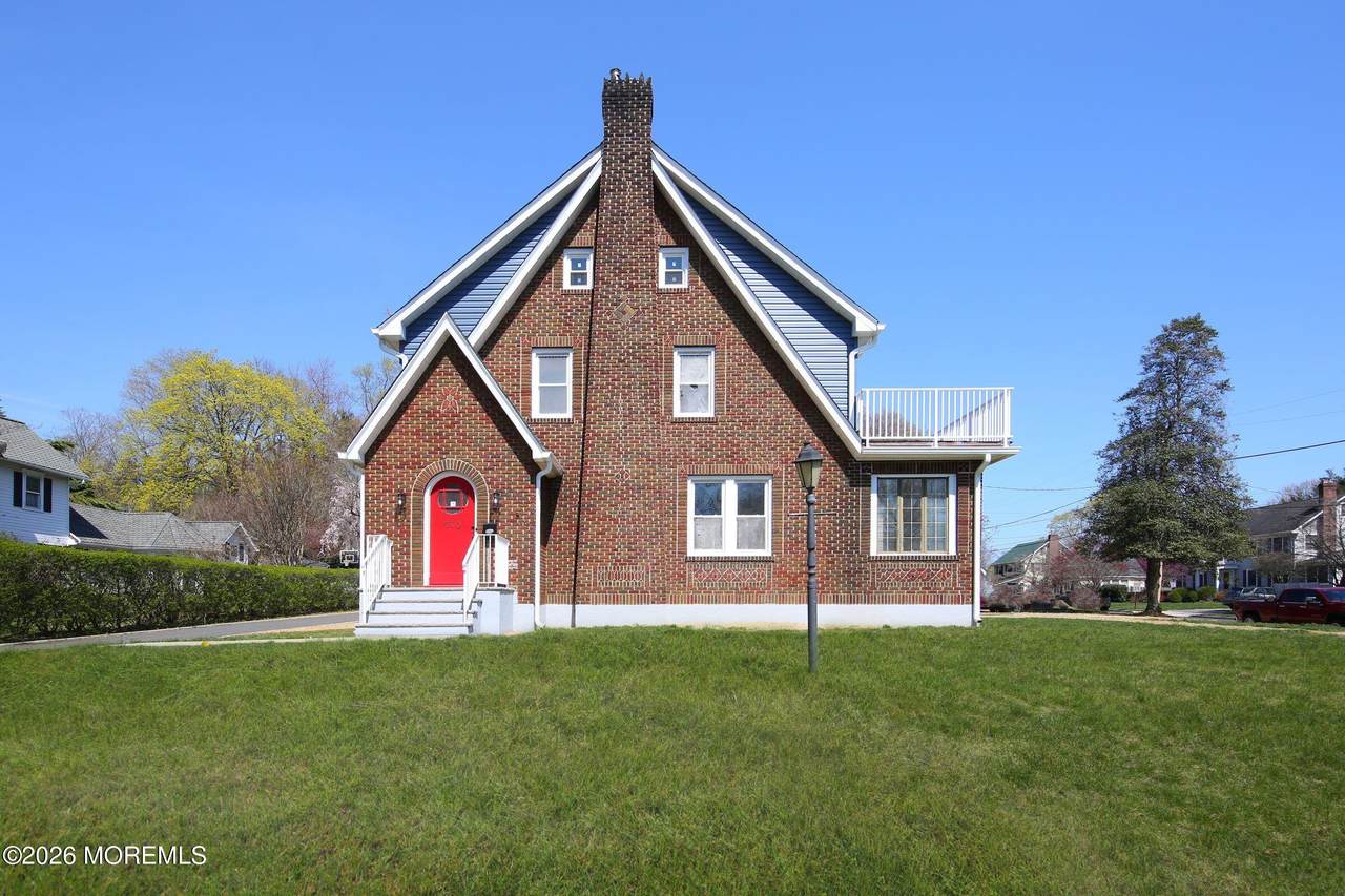 310 Branch Avenue - Photo 1