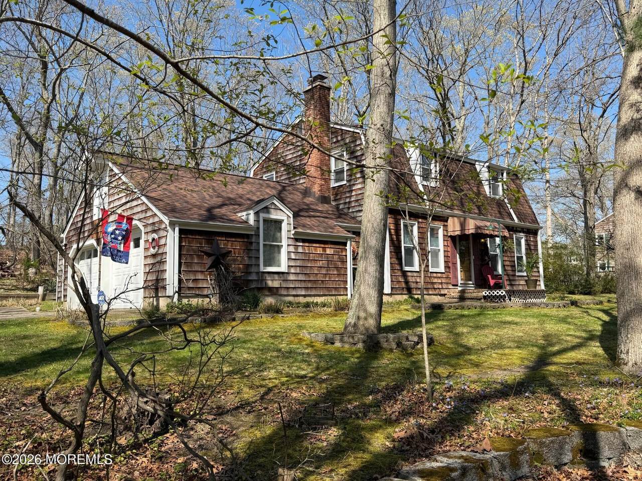 1520 Lakewood Road - Photo 1