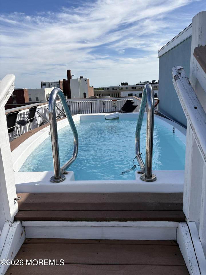 510 Monroe Avenue - Photo 1