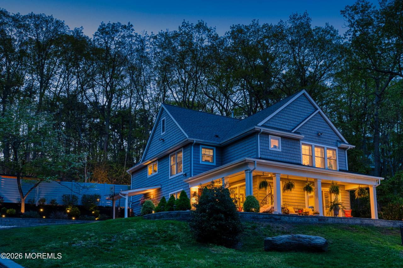 230 Hillside Drive - Photo 1