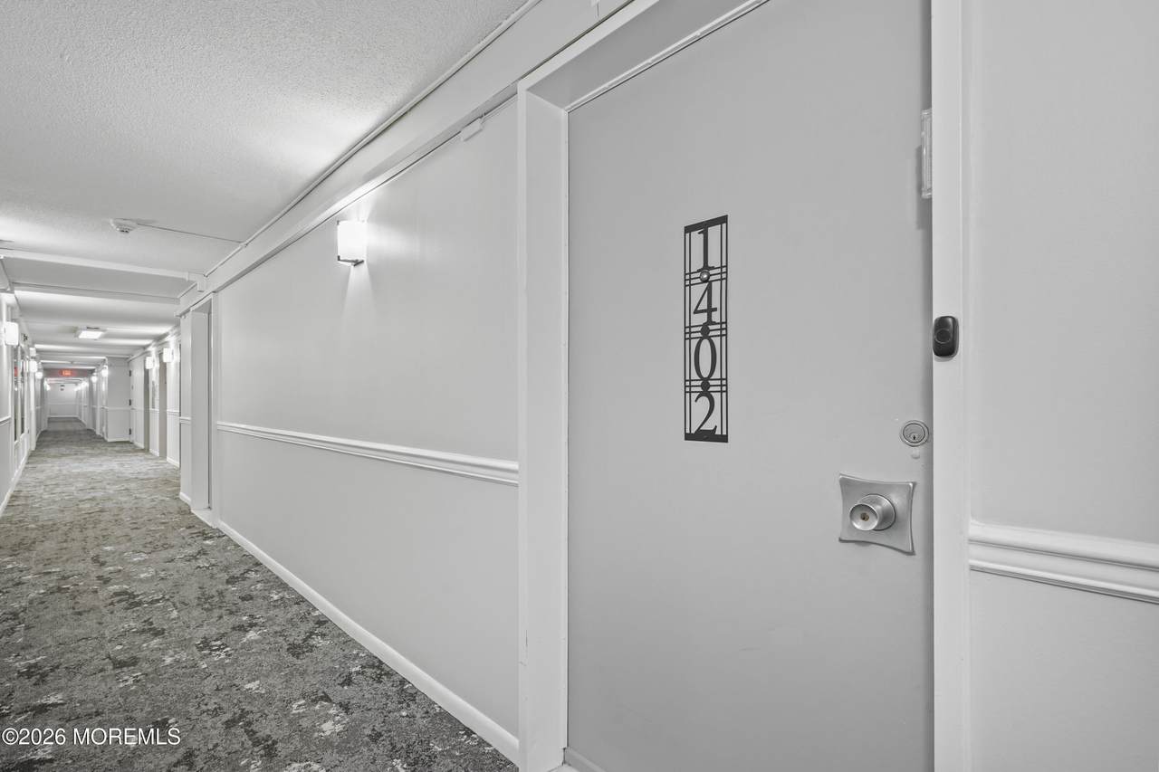 https://bt-photos.global.ssl.fastly.net/monmouth/1280_boomver_3_22612186-2.jpg