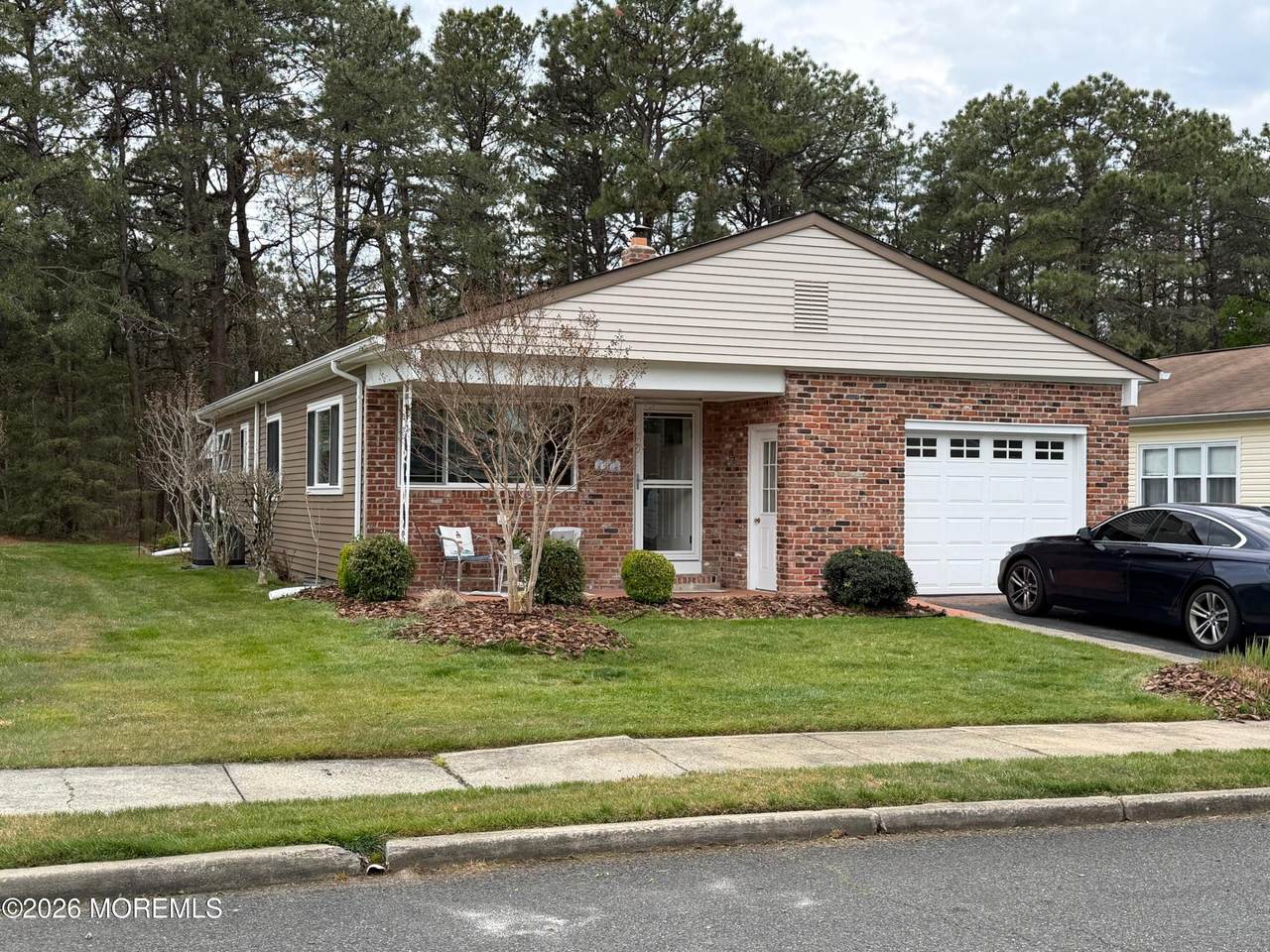 75 Chesterfield Lane - Photo 1