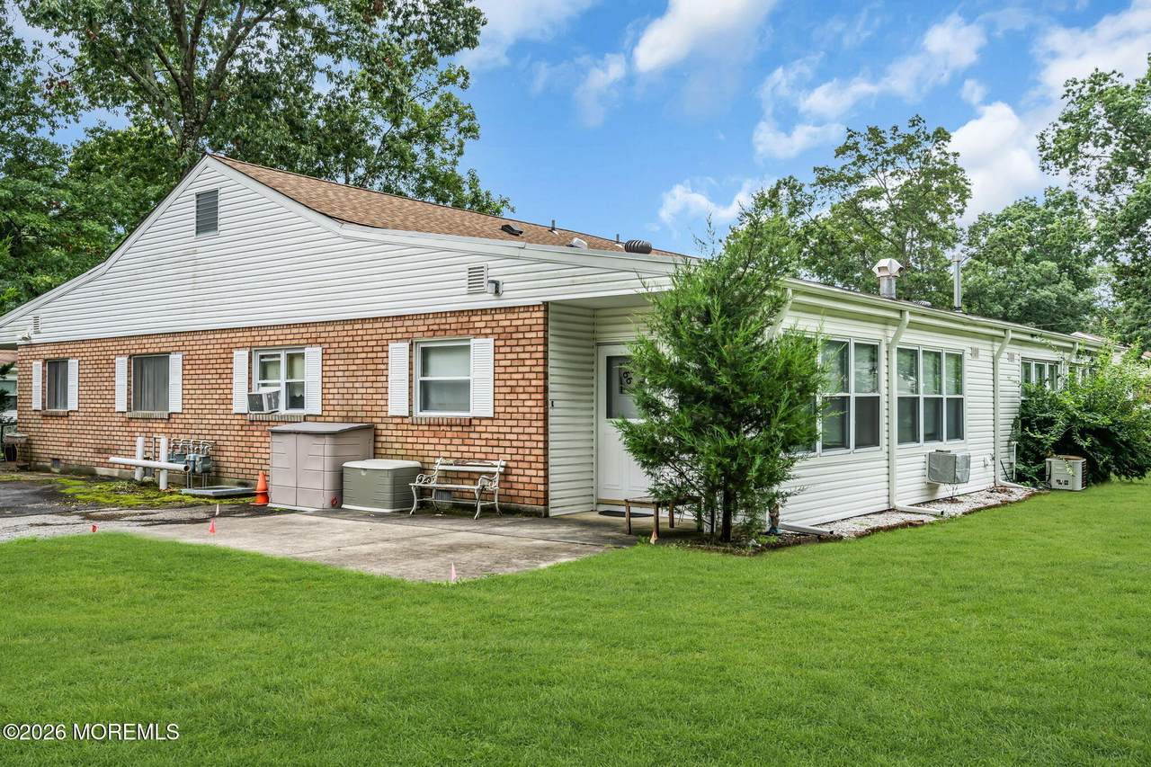 9 Willow Street - Photo 1