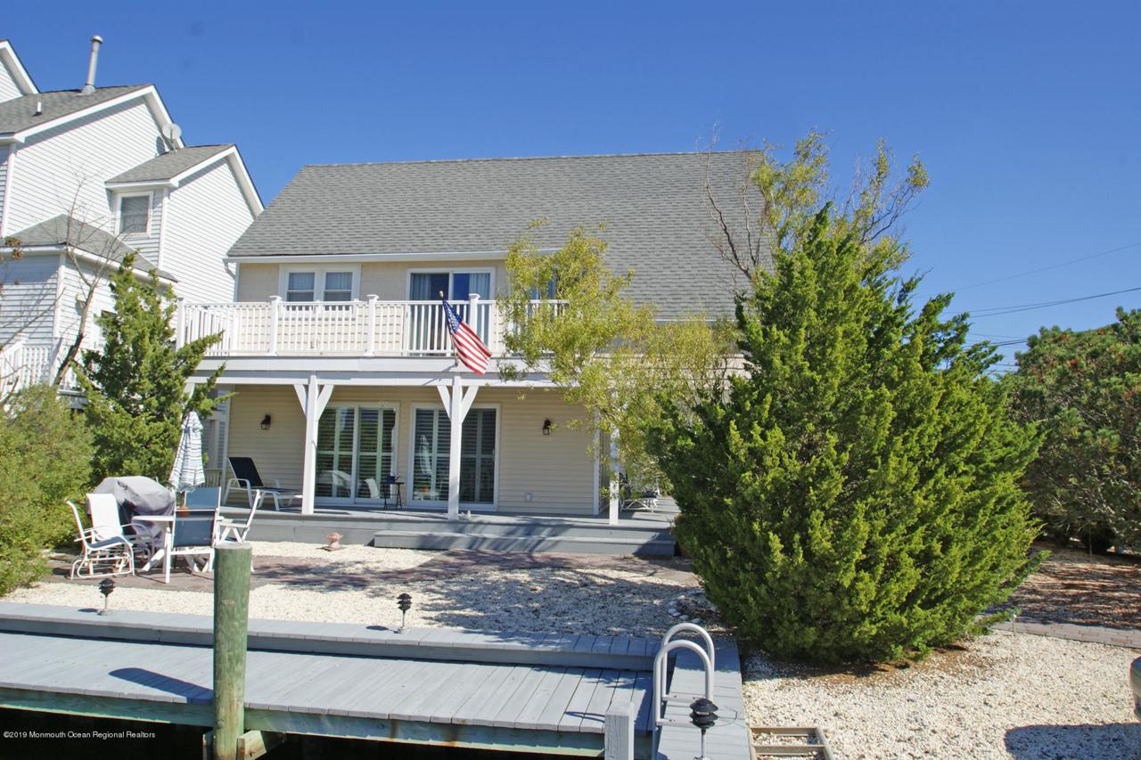 354 Lauderdale Drive - Photo 1