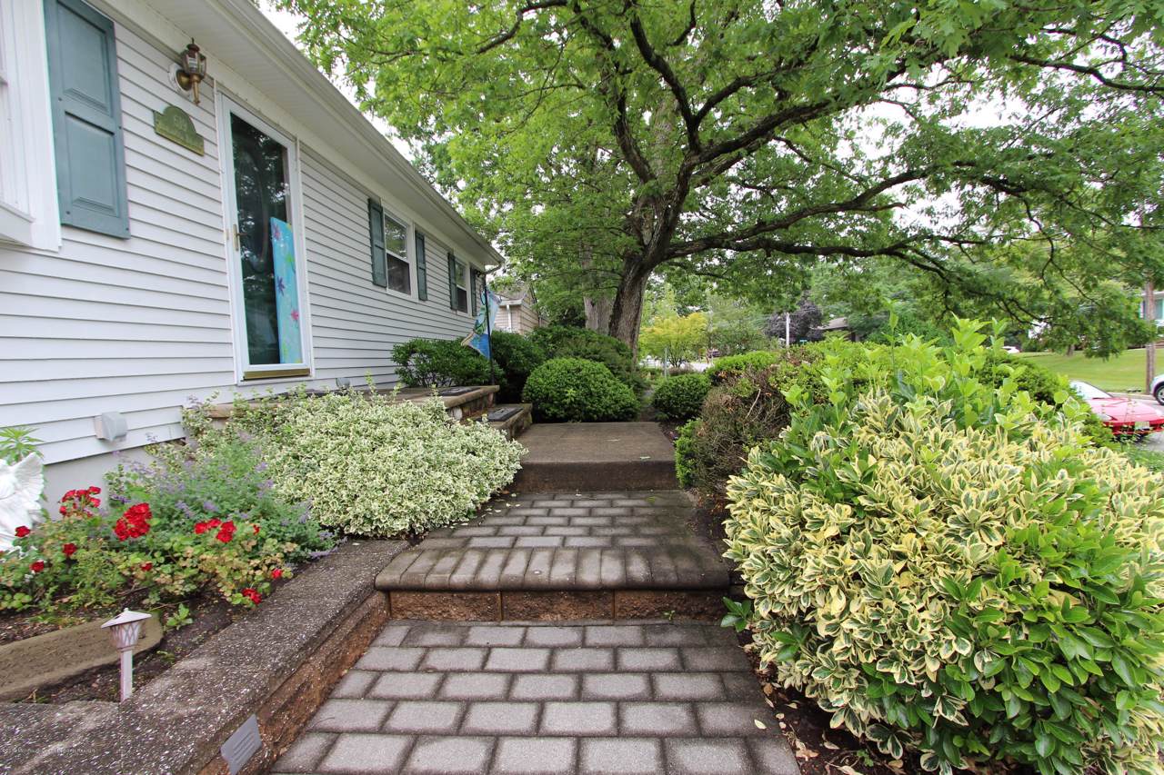 619 Riverwood Avenue - Photo 1