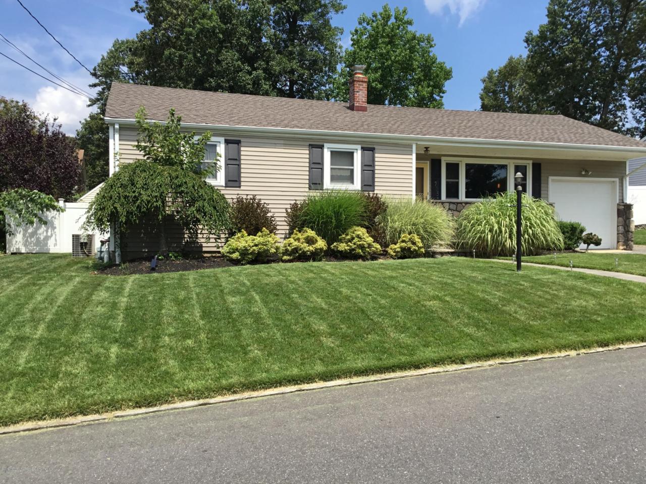 725 Flagge Road - Photo 1