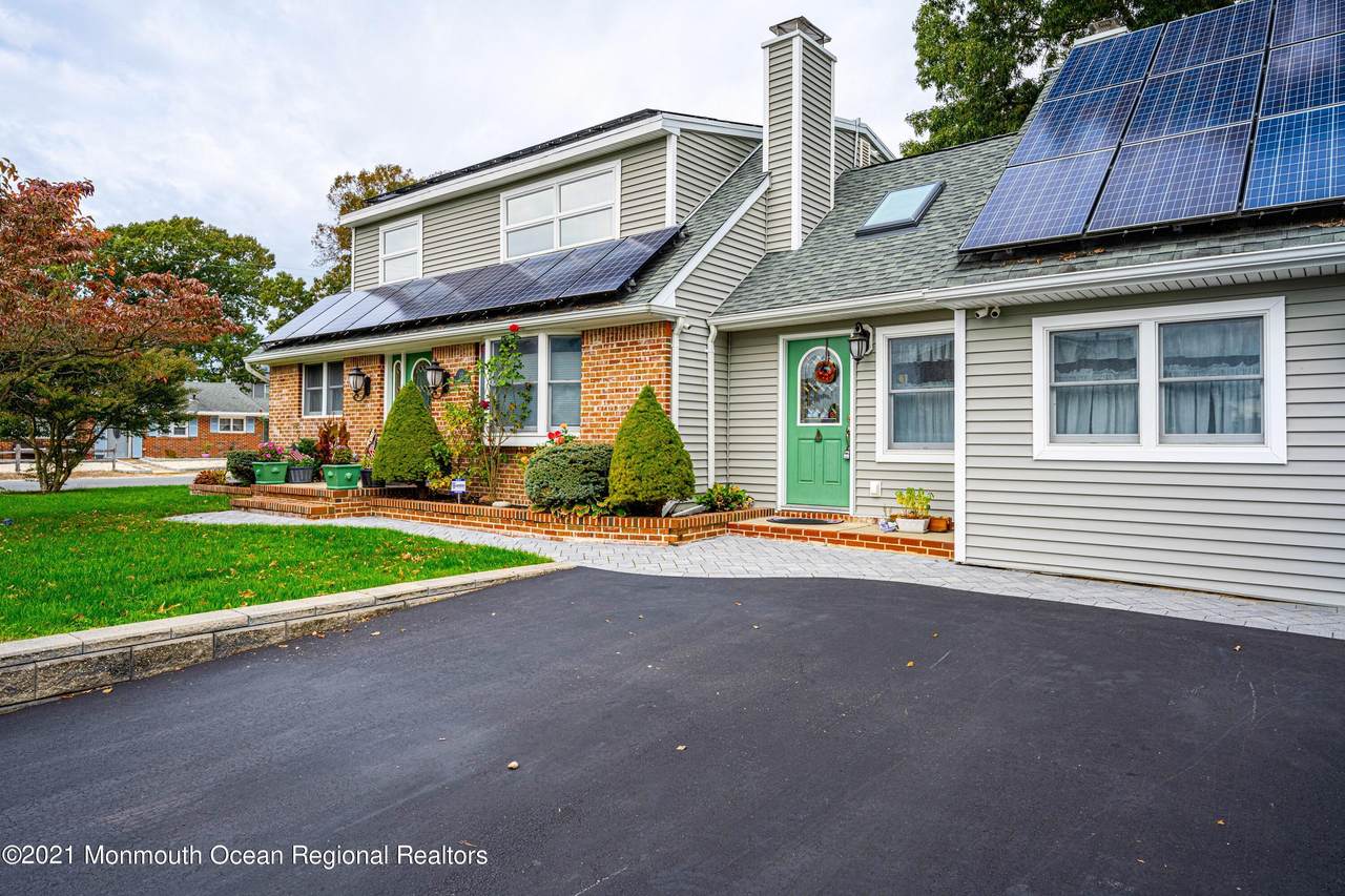 22 Queen Ann Road - Photo 1