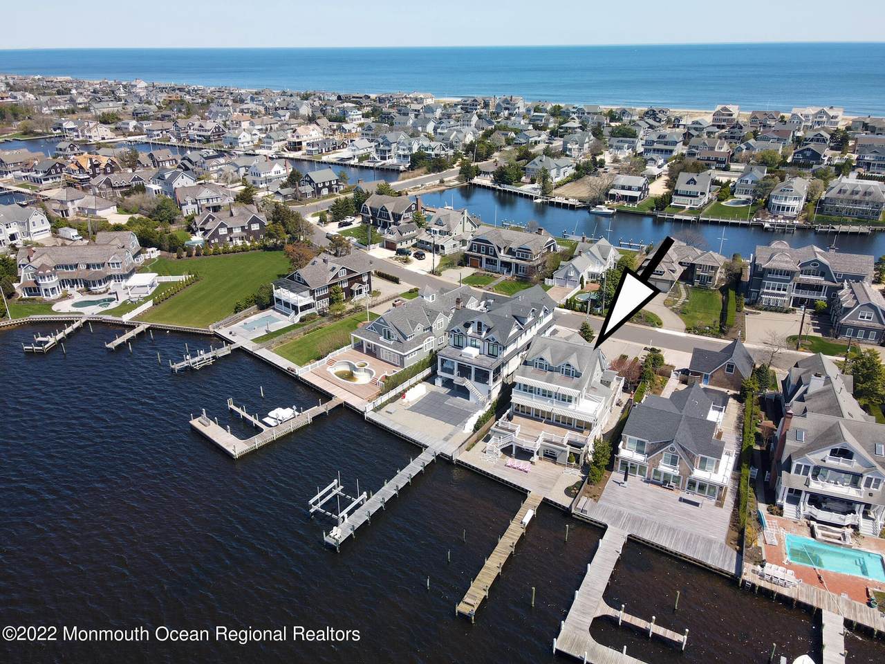 950 Lagoon Lane - Photo 1