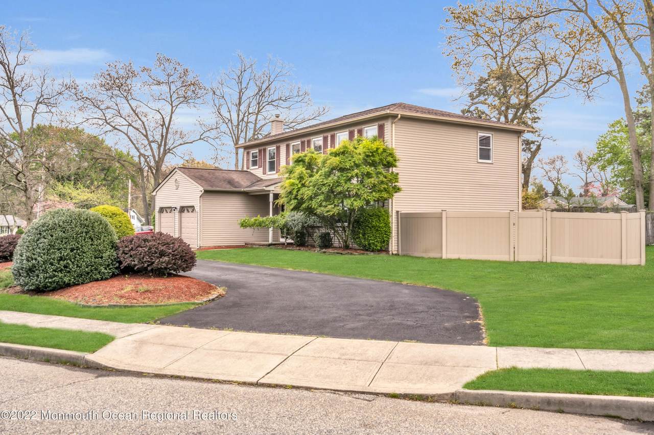 1035 Irving Place - Photo 1