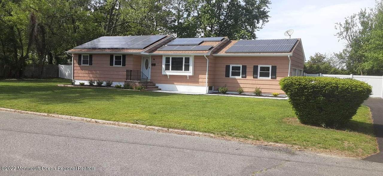 7 Carrie Drive - Photo 1