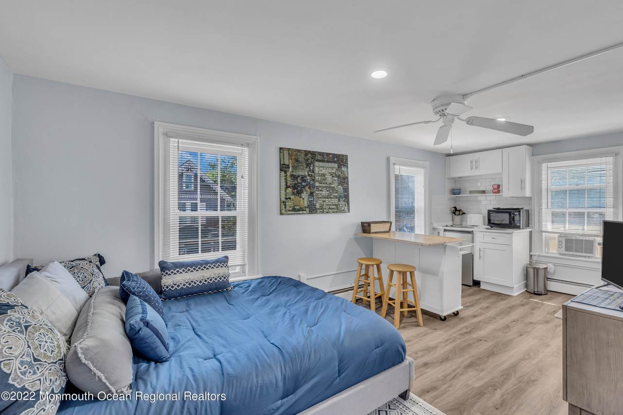 128 Mount Hermon Way - Photo 1