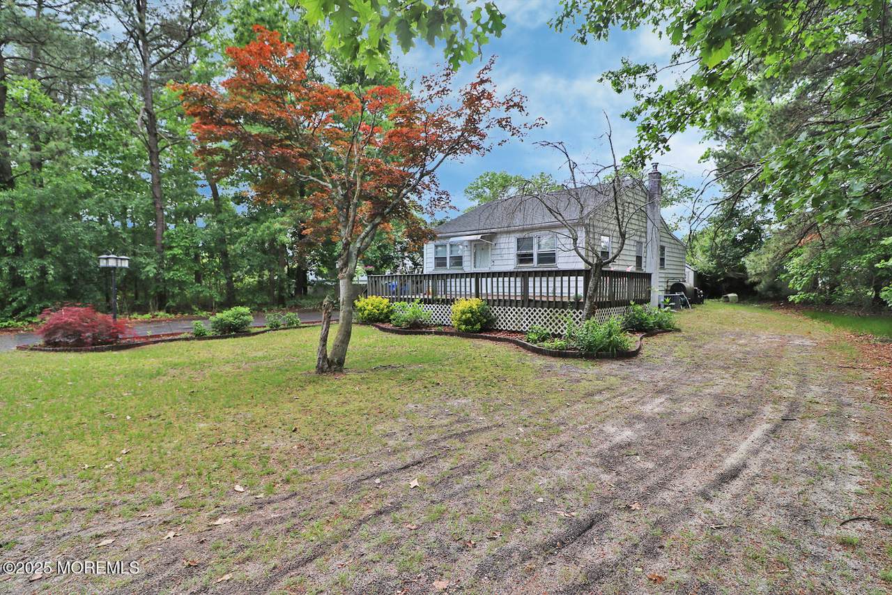 1151 Beechmont Street - Photo 1