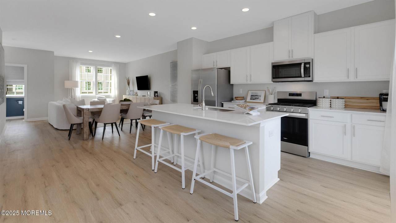 21 Bay Breeze Drive - Photo 1