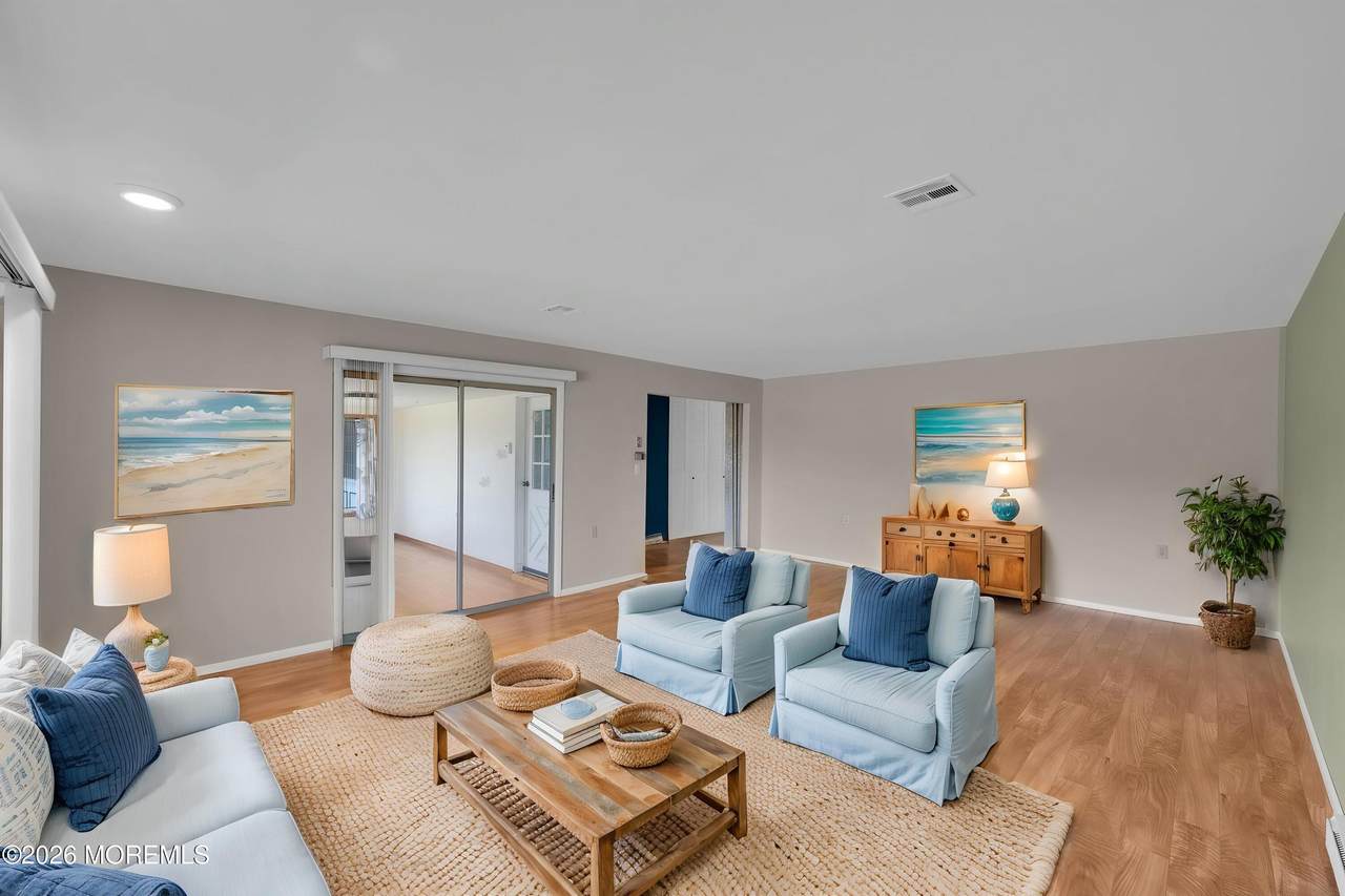 588A Lake Point Drive - Photo 1
