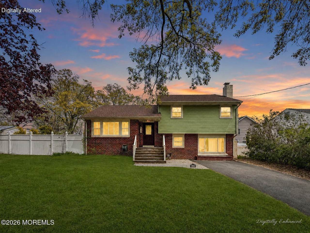 515 Hollywood Avenue - Photo 1