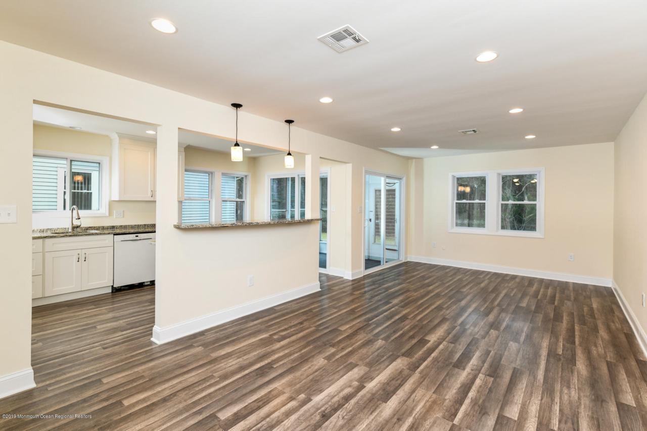 39 Courtshire Drive - Photo 1