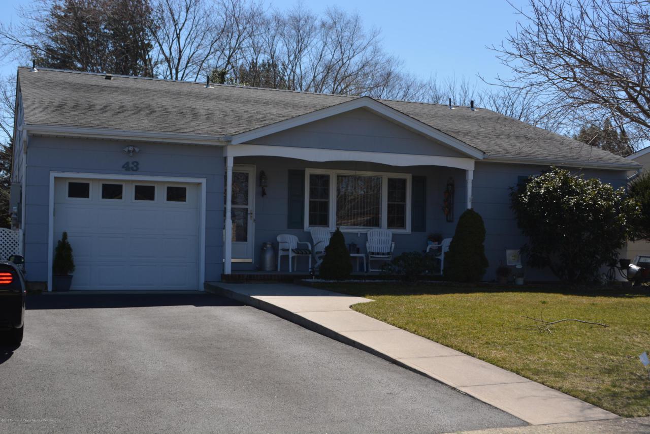 43 Northumberland Drive - Photo 1