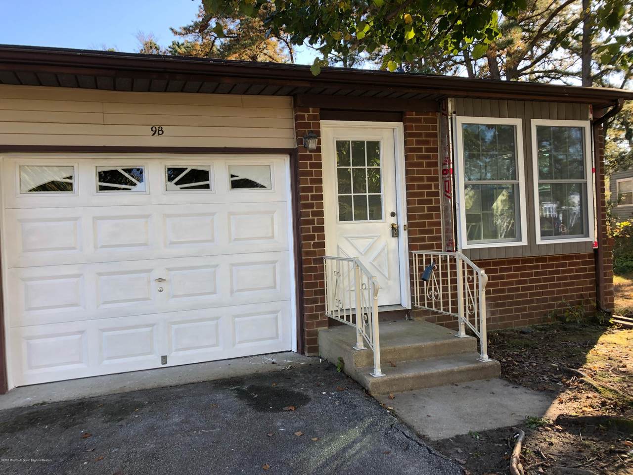 9B Greenwood Lane - Photo 1