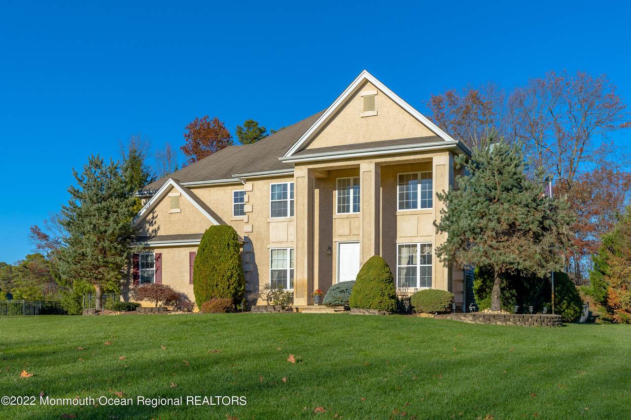 2 Muirwood Court - Photo 1