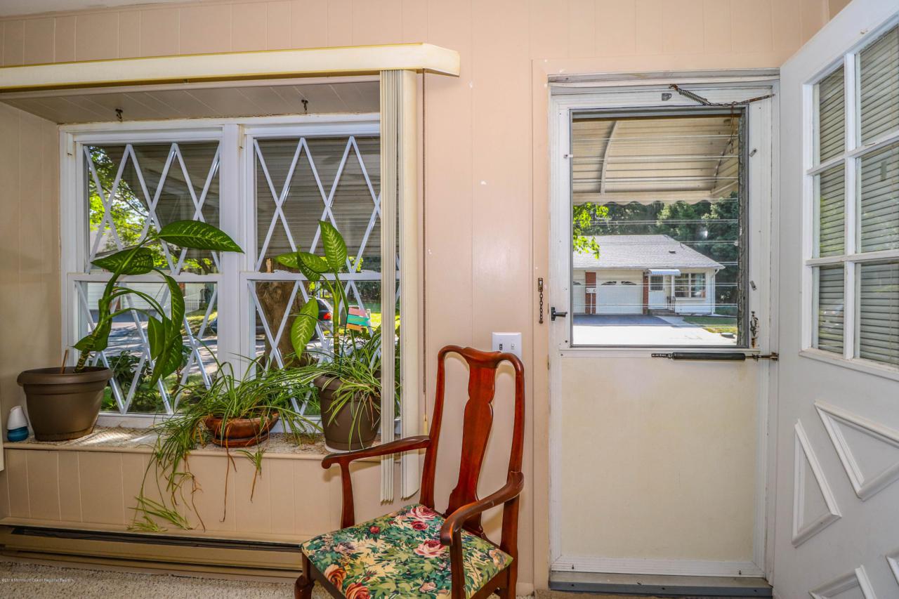 53 Yorktowne Parkway - Photo 1