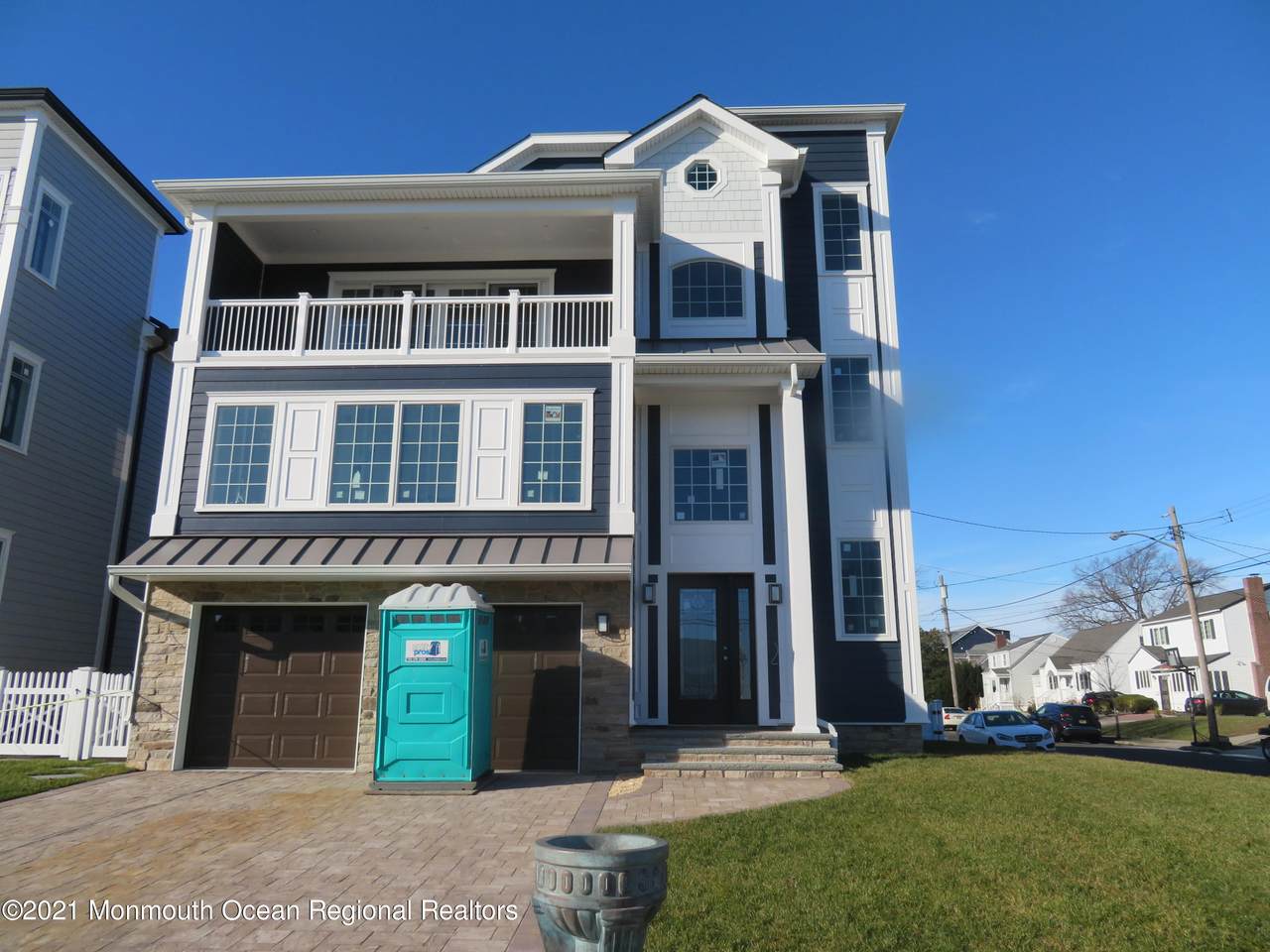 159 Baltimore Avenue - Photo 1