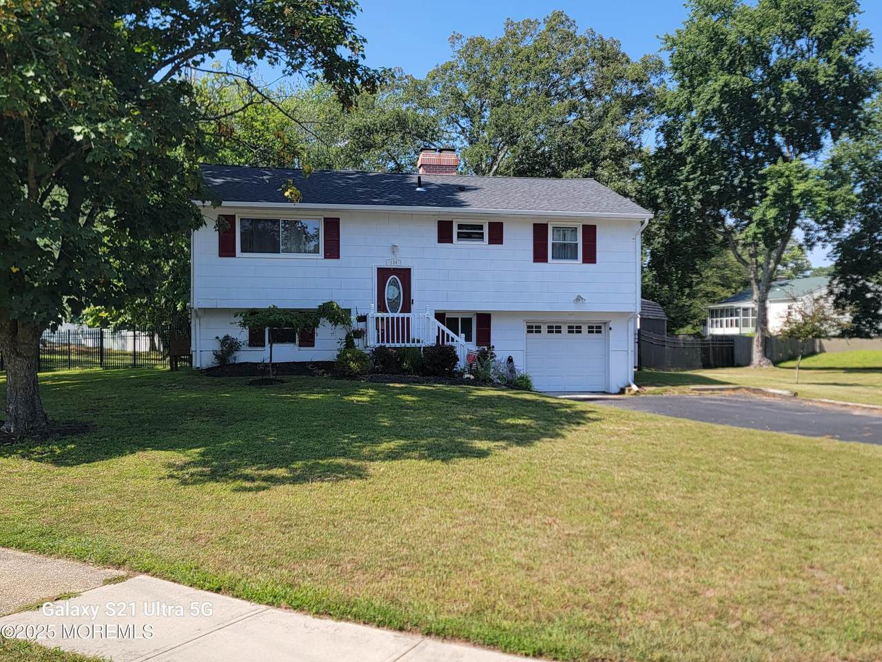 134 Darien Road - Photo 1