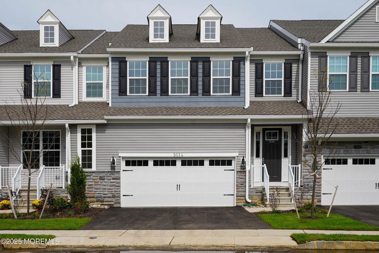 1614 Melrose Boulevard - Photo 1