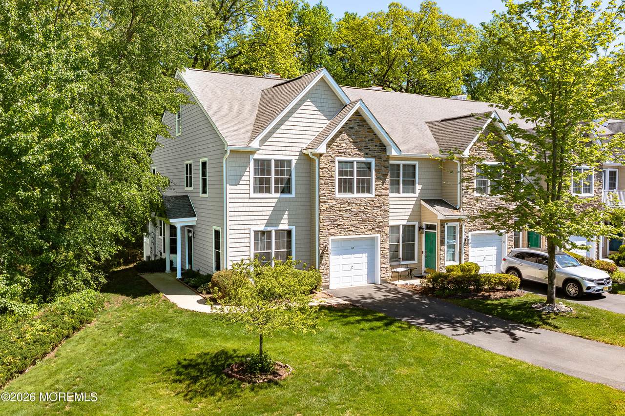 34 Amber Drive - Photo 1
