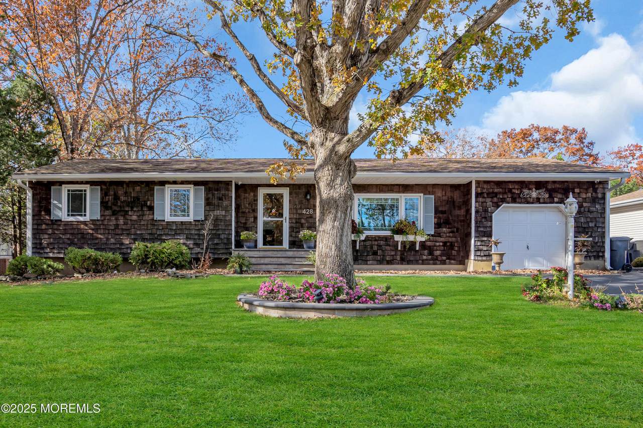 428 Cornell Drive - Photo 1