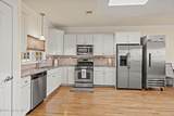 119 Dupont Avenue - Photo 3