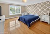 572 Jay Street - Photo 23