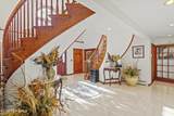 305 Woodview Court - Photo 13