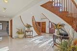 305 Woodview Court - Photo 38