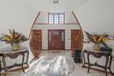 305 Woodview Court - Photo 39