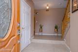 137 Kentucky Way - Photo 2
