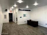 305 Amboy Avenue - Photo 3
