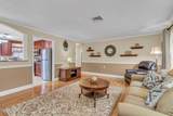 821B Balmoral Court - Photo 11