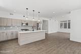 1010 Boulevard - Photo 51