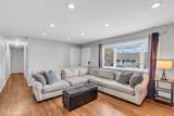 709 Hillview Drive - Photo 6