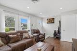 519 Kadlubeck Way - Photo 11