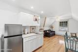 812 Mistletoe Avenue - Photo 18