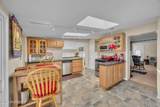 17 Howland Place - Photo 11