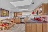 17 Howland Place - Photo 12